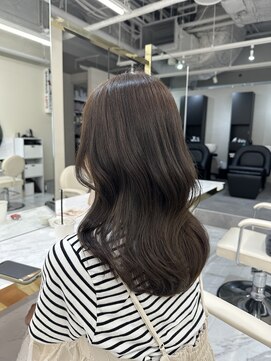 シェノン サントル(CHAINON CENTRE) グレージュカラー/シルキーベージュ/斜めバング[梅田/茶屋町]