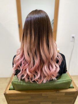 リーラ(Lila) グラデーション×ペールピンク