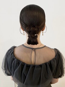 アヴェイル ヒロオ(a'vail Hiroo) タイトアップヘアセット