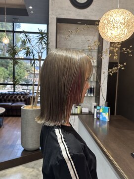 アールトゥーヘアー(art To Hair) ブリーチオンカラー/インナーカラー/ハイトーン/ベージュ/ピンク