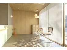 アエル(aeru)の雰囲気（ナチュラルだけど非日常感のあるお洒落な空間でお待ちしてます♪）