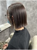 切りっぱなしボブ×グレージュ