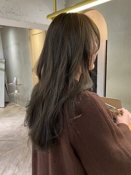 ローレン(LOREN) イメチェン/ホワイトブロンド/外ハネボブ/ワイドバング/栄/久屋