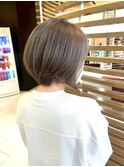 【脱白髪染め大人のハイライトカラー】グレイシルバー