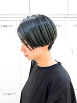 アッシュ 町田駅前通り店(Ash) ハンサムショート 黒髪とダークグリーン