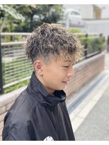 刈部倶楽舞&nbsp;ツイストスパイラル/スキンフェード/メンズパーマ