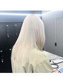 ホワイトプラチナブロンド～！