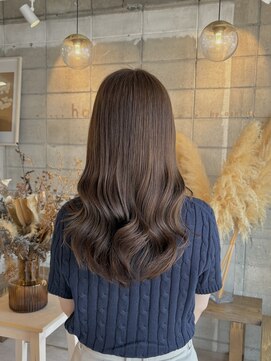 ハナタバ(hanataba) *顔周りレイヤーと赤味のない明るめベージュ*