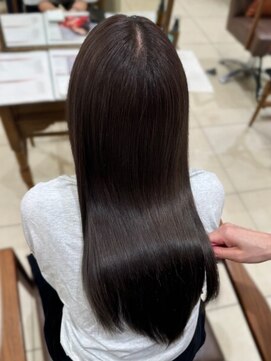 フォルテ 藤枝エピ店 透明感たっぷりグレージュ