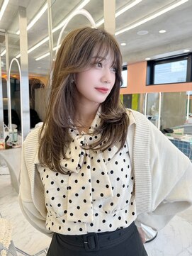 ロンドルーチェ 心斎橋(Lond luce) ダークアッシュ/ミディアムレイヤーカット［髪質改善/縮毛矯正］