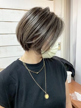 ハーツ(Heart's) 大人可愛い40代50代くびれショートボブ丸みショート