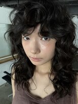 ナヌークカフラ(nanuk kafla)&nbsp;ロングウルフカット/ミディアムレイヤーパーマ/ドライパーマ