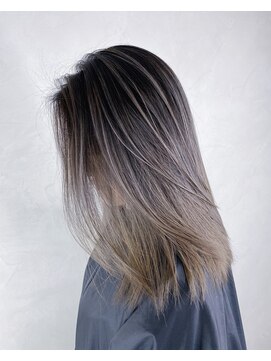 ジゼル(gisele) バレイヤージュ