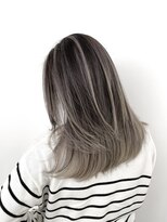 ジゼル(gisele)&nbsp;（小山）グレーバレイヤージュ