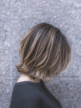 ニーイチイチ(211) レイヤーカット/エアタッチ/デザインカラー/デザインカラー