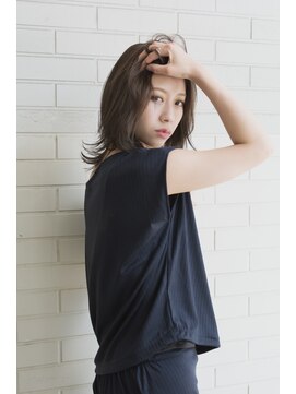 ノイン(noine) フェミニンな雰囲気が好きな方におすすめです。