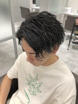 キートス(Kiitos)&nbsp;ショートウルフ×センターパート　ツイストスパイラルパーマ