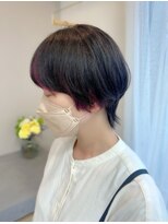 チェシャ(chesha)&nbsp;バイオレットインナーカラー　ネオウルフヘア