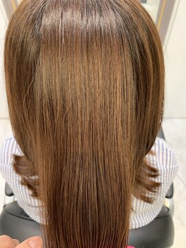 エスカーラ 表参道(THE ESCALA) @m_ayu/大人かわいいヘア/こなれミディ/外ハネ/タビラマユミ