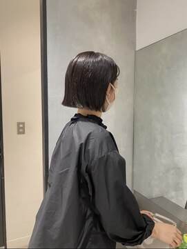 ベンジー 代々木上原店(benji) ぱつっとボブ