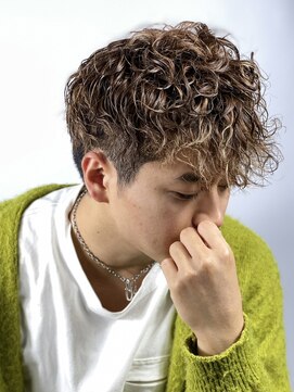 ヒロギンザ 大阪本店(HIRO GINZA) ツイストスパイラルパーマ×カラー