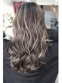 ハイライトショートヘアレイヤーカットダブルカラー