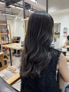 クラン 岡本(Chlan) 透明感カラー×暗髪オリーブベージュ