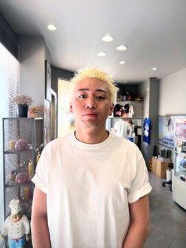 ダニーコウベ(Danny kobe) 金髪ショート