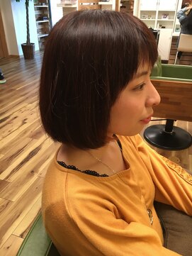 ピッカヘアーデザイン(PICKA hair-design) カットだけで収まる上品ボブ
