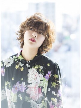ヘアカラーサロン(Hair Color Salon) ふわっとしたくせ毛風のかわいい　ナチュラルショートスタイル