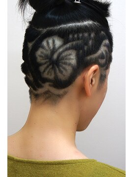 カプリヘアーデザイン(Capri Hair design) バリアート★ハイビスカス♪