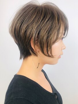 レンジシキチジョウジ (RENJISHI KICHIJOJI) 透明感ショートボブ【RENJISHI】