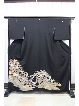 ルナクレセント (Luna crescent) 留袖MT-21 ¥14000~(着付料込み)