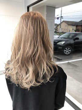 ナンバー(number+) 20代30代大人可愛い艶感ミルクティーベージュケアブリーチ