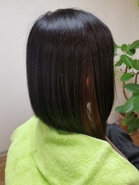 バズ(BUZZ) ミディアムボブ風