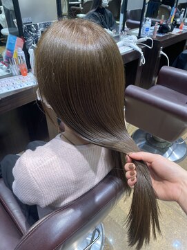 ゼスト フィーノ(ZEST fino) 【ZEST立川 橋本姫奈】オリーブベージュ×髪質改善