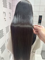 ロンドルーチェ 心斎橋(Lond luce)&nbsp;ダークアッシュ/ミディアムレイヤーカット［髪質改善/縮毛矯正］