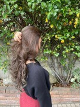 アクアマリン8810 ハチハチイチゼロ(AQUA MARINE 8810) デザインカラー/シルキーベージュ/グレージュカラー/北習志野