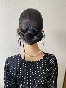 ミークスタイルヘアー(Miiku.style.hair) ツヤツヤきれいめシニオンstyle