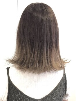 オルオルヘアー (oluolu hair)の写真/髪に優しいダメージレスな薬剤を使用したデザインカラーが自慢のサロン☆新しい自分を発見するチャンス！