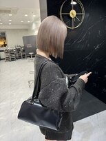 ジーナ 名駅(XENA.) 【石塚】ぱつっとbobと合う☆ホワイトベージュ
