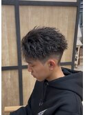 刈り上げツーブロックツイストスパイラルパーマメンズマッシュ