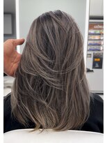 ヴァイス 新宿店(VAICE)&nbsp;海外レイヤーカット/ハイライトカラー/バレイヤージュ