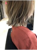 ハイトーンBOBレイヤースタイル