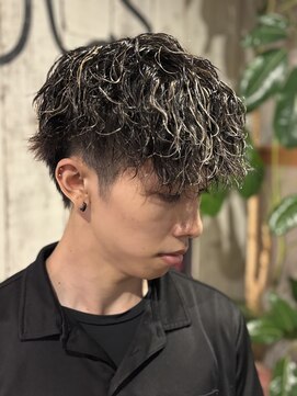 ロイズ ヘアデザイン アンド スパ(LOES) スパイラルパーマ&ハイライトメッシュ