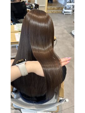 ヤテ(yate') 水素でツヤツヤグレージュカラー