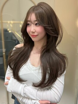 スリー(THREE)の写真/誰もが憧れる美髪へ＊毛先まで軽やかな立体感レイヤーと、髪質改善・縮毛矯正で叶える最高のまとまり！