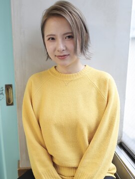 バース(BIRTH) 天神【BIRTH】耳掛け外ハネミニボブ×スモーキーグレージュ 3