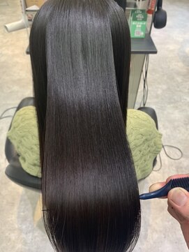 スティルエレ(STILL ere) 【ホリスティック美髪矯正】