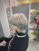 美容室シンプル ウィン(Simple Win)&nbsp;ホワイトベージュ×裾カラー